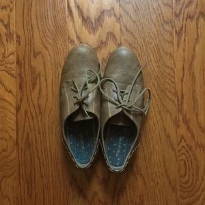 Brown Saddle Shoes